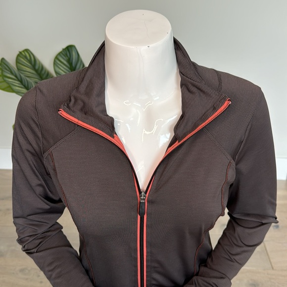 🎉Host pick🎉Lole zip-up cardigan - Picture 5 of 7